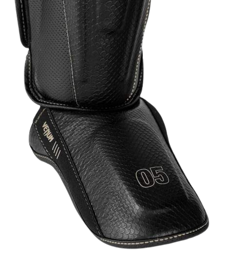 Venum Shin guards Impact Evo Scales Black
