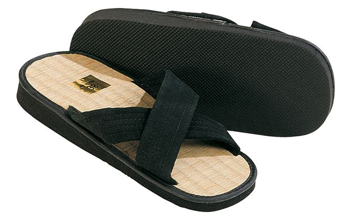 Zori cross-strap slipper with a rice-straw footbed and rubber bottom.