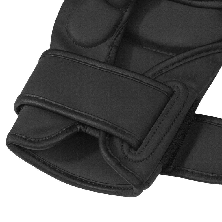 Rumble MMA Gloves PU Undefeated Black/Black