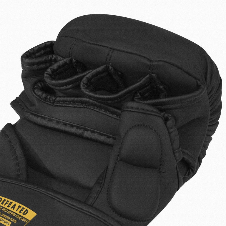 Rumble MMA Gloves Leather Undefeated Black/Gold