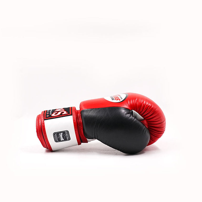 Twins Boxing Gloves BGVL 3 AIR Red/White
