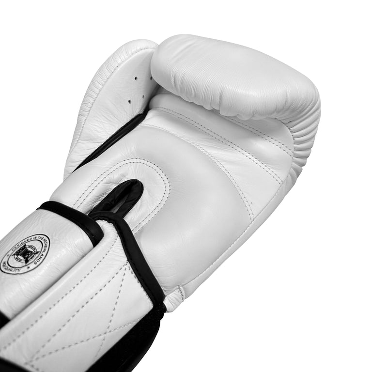Rumble Boxing Gloves Exclusive White-Black 2.0