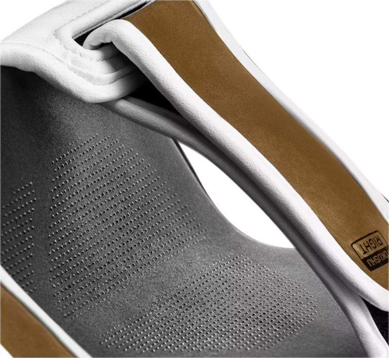 Hayabusa Shin guards T3 White - Gold