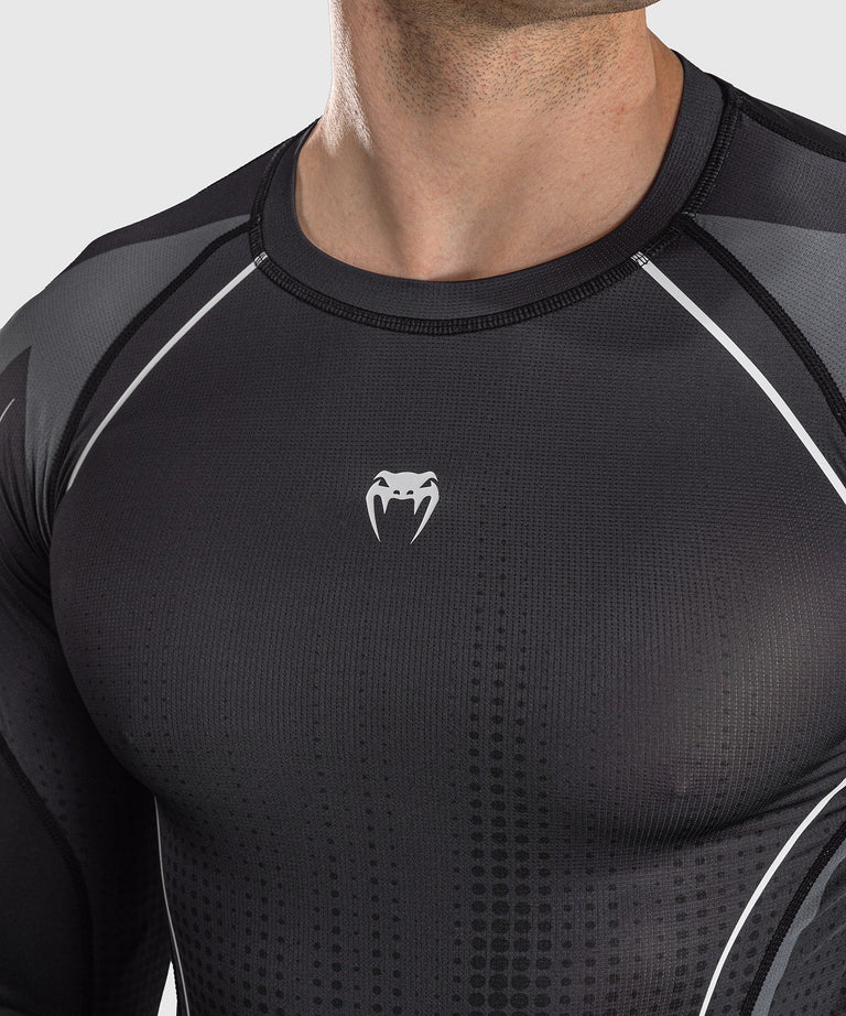 Venum Stealth Rashguard Long Sleeve Black/White