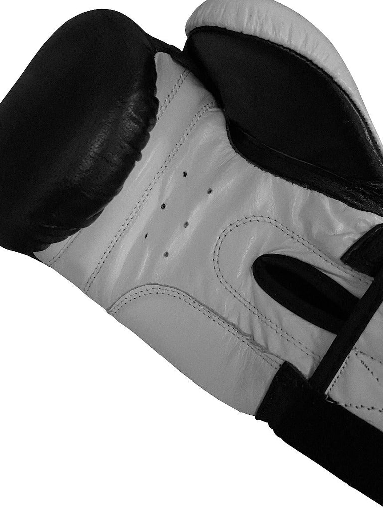 Rumble Boxing Gloves Ready 2.0 Leather Black-White