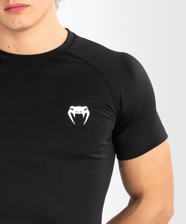 Venum Rashguard Contender Short Sleeve Black/White